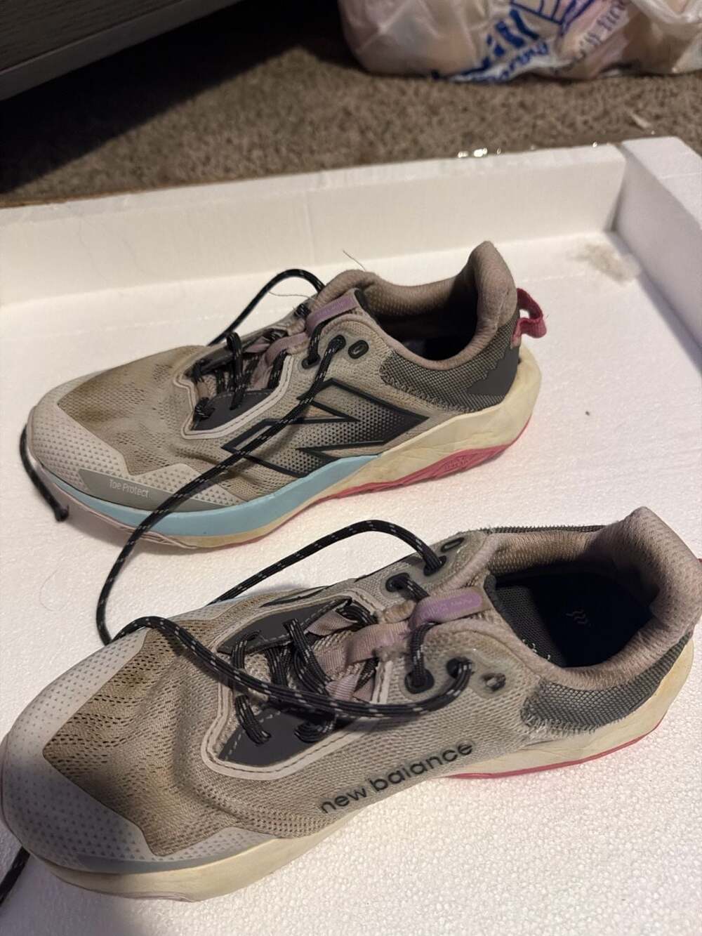 New Balance 415 Women's Size 8 Trail Running Shoes - Picture 3 of 5